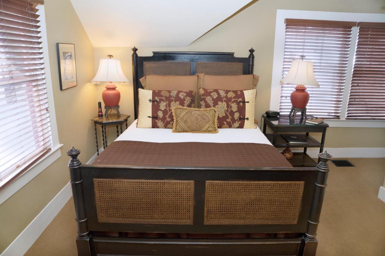 Lara House Bed And Breakfast Bend Exterior foto